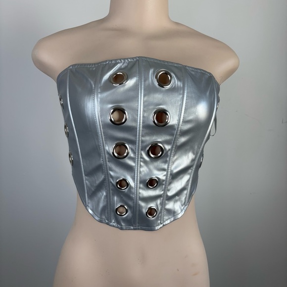 Silver Strapless Corset Top - Picture 5 of 9